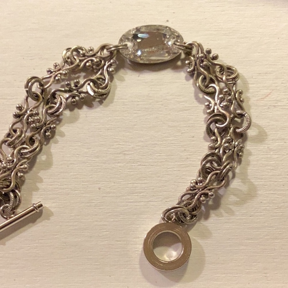 Bracelet with central crystal